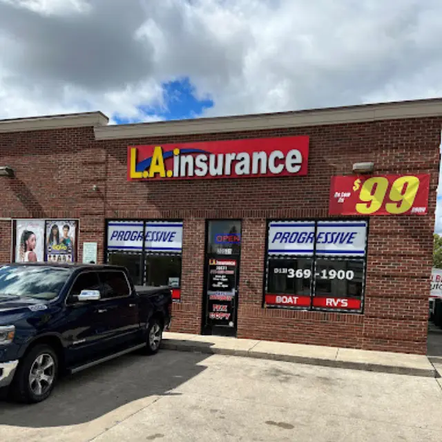 Cheap Insurance Agency on Van Dyke in Detroit, MI Front Side View of LA Insurance Agency Detroit Branch